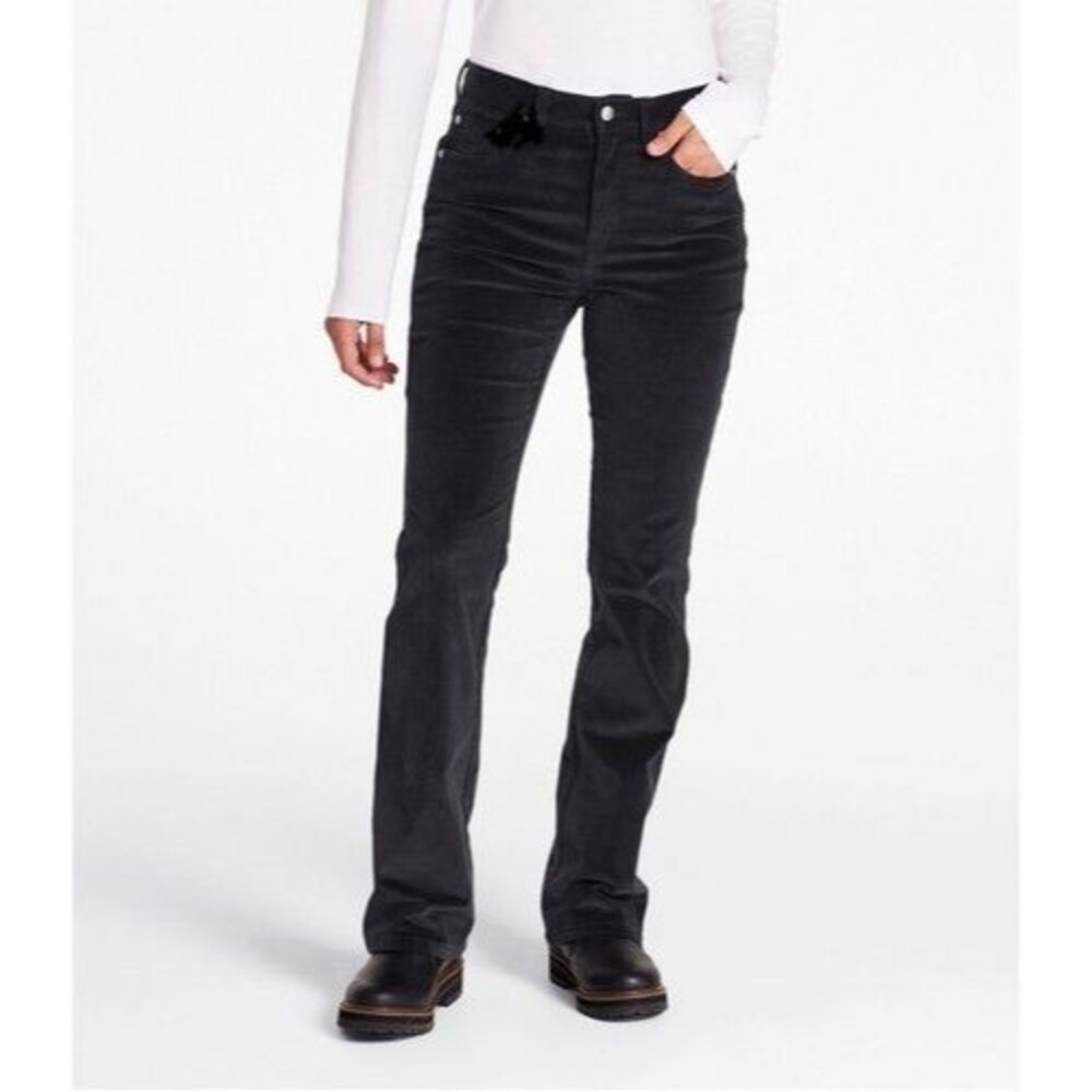 LL Bean Favorite Fit Pinwale Corduroy Pants Womens Size 10 Petite Black Velvety